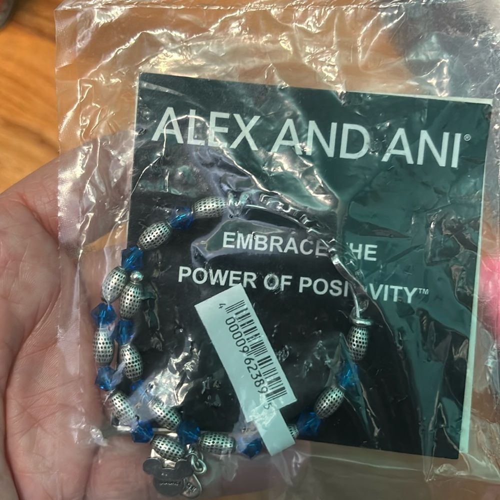 Alex and Ani NWT Celebrate Wrap